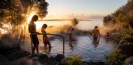 Deluxe Lake Spa - Polynesian Spa image 2