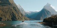 Milford Flight & Cruise - Glenorchy Air image 8