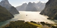 Milford Sound Scenic Flight - True South Flights image 5