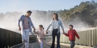 Hobbiton & Rotorua Day Tour image 3