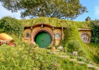 Hobbiton Movie Set Tour - Bush & Beach