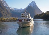 Milford Sound Coach, Cruise & Walk from Te Anau