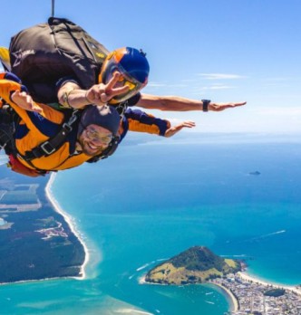 Skydiving in Tauranga