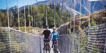 Bike Tours - Arrowtown to Gibbston - Everything New Zealand