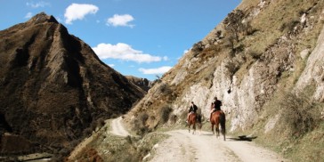 Horse Riding - Gills Canyon Horse Trek - Everything New Zealand