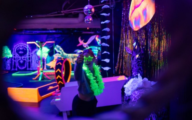 Putt'n'Glow Mini Golf - Thrillzone