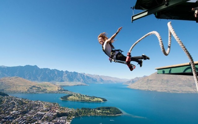 Bungy - The Ledge Freestyle Bungy Jump - 47m