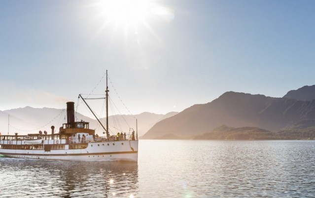 Lake Cruises - TSS Earnslaw Steamship