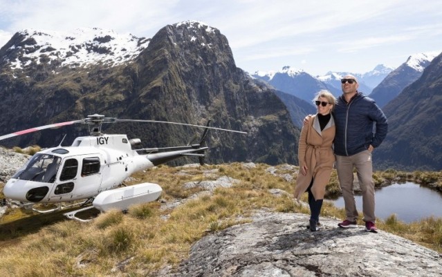 Helicopter Flight - Milford Sound Explorer