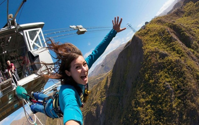 Bungy - Nevis Bungy Jump - 134m NZ's Highest