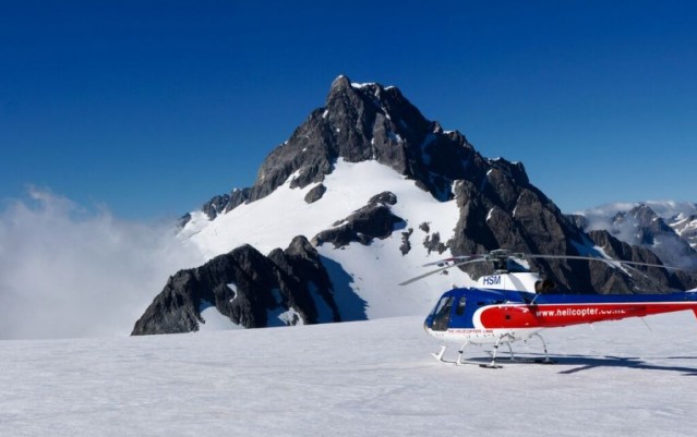 Helicopter Flight - Glacier Landing