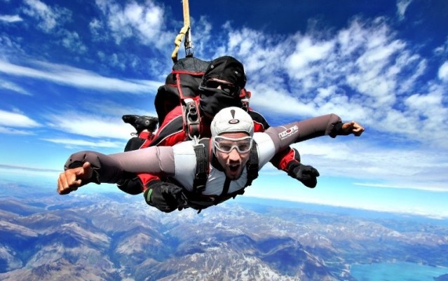 Skydiving - 12000ft Nzone Skydive