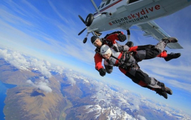 Skydiving - 15000ft Nzone Skydive