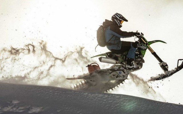 Overnight Snowbike Tour - Snowmoto