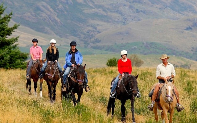 Horse Riding - Walter Peak
