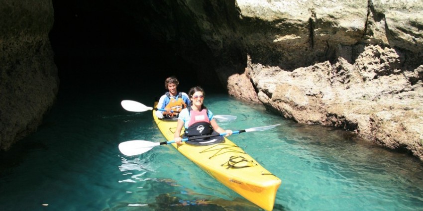 cathedral cove kayak tours kayaking coromandel