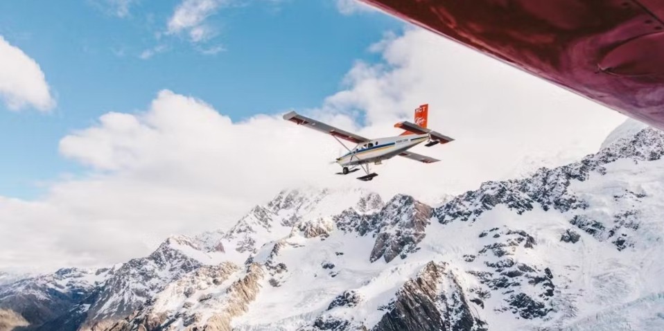 Scenic Flight - Glacier Highlights