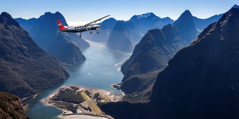 milford sound plane tour