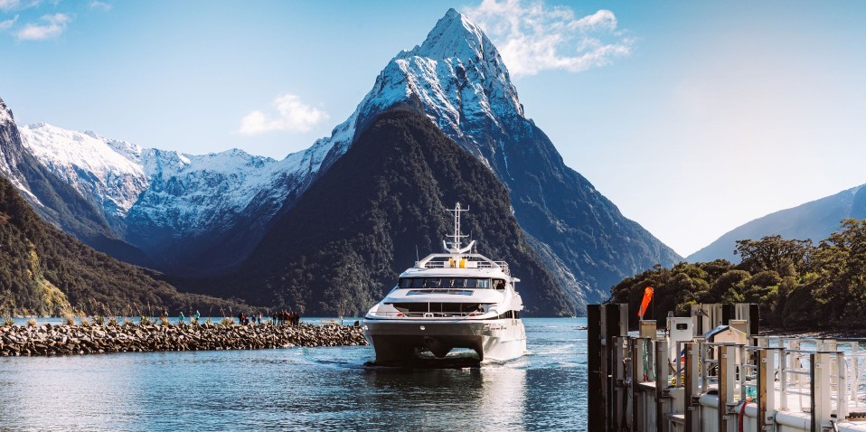 Milford Sound Boat Cruise - JUCY Cruise