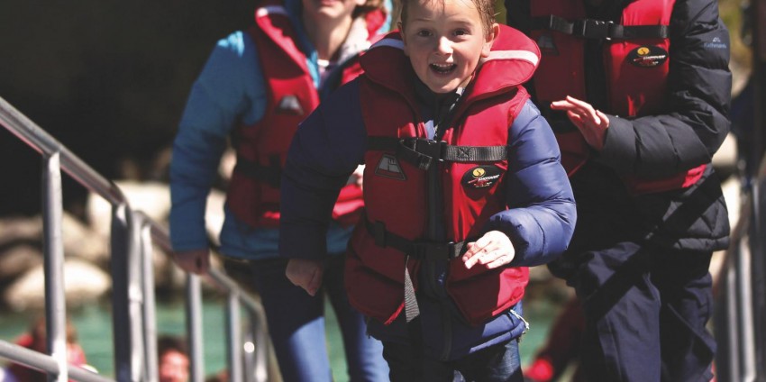shotover jet boat video shotover jet jet boat queenstown everything new zealand shotover jet boat video shotover jet jet boat queenstown everything new zealand