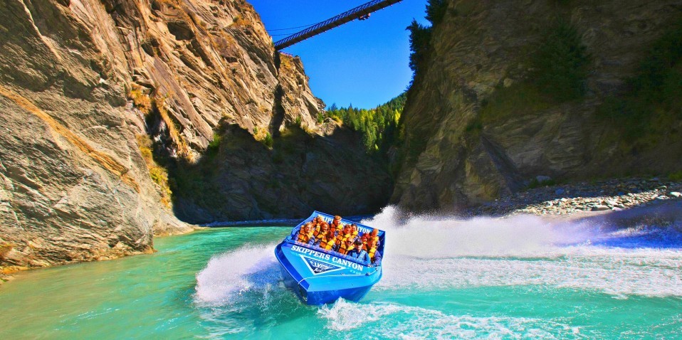 Jet boat - Skippers Canyon Jet & 4WD Tour