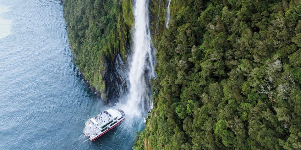 Milford Sound Coach & Cruise from Te Anau - Southern Discoveries
