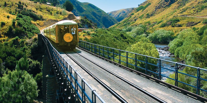 Taieri Gorge Railway & Otago Peninsula