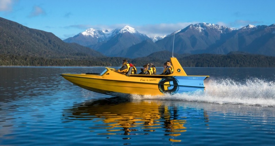 Te Anau Tours & Activities